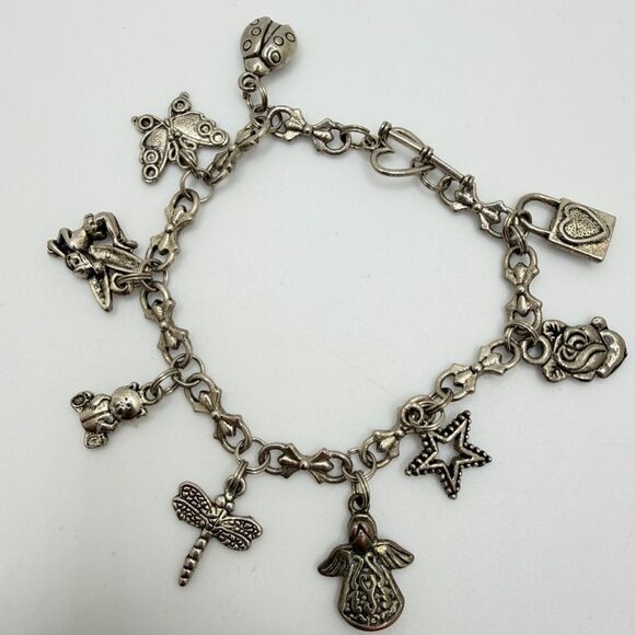 7" Silver tone charm bracelet with heart shaped toggle clasp! - Picture 6 of 14
